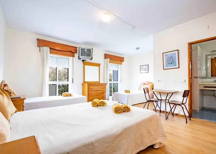 Гостьовий будинок Residencial Capri By Umbral Албуфейра